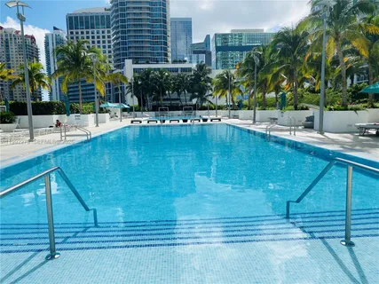 $705,000 | 950 Brickell Bay Drive, Unit 2706, Miami, FL 33131