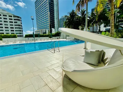 $705,000 | 950 Brickell Bay Drive, Unit 2706, Miami, FL 33131