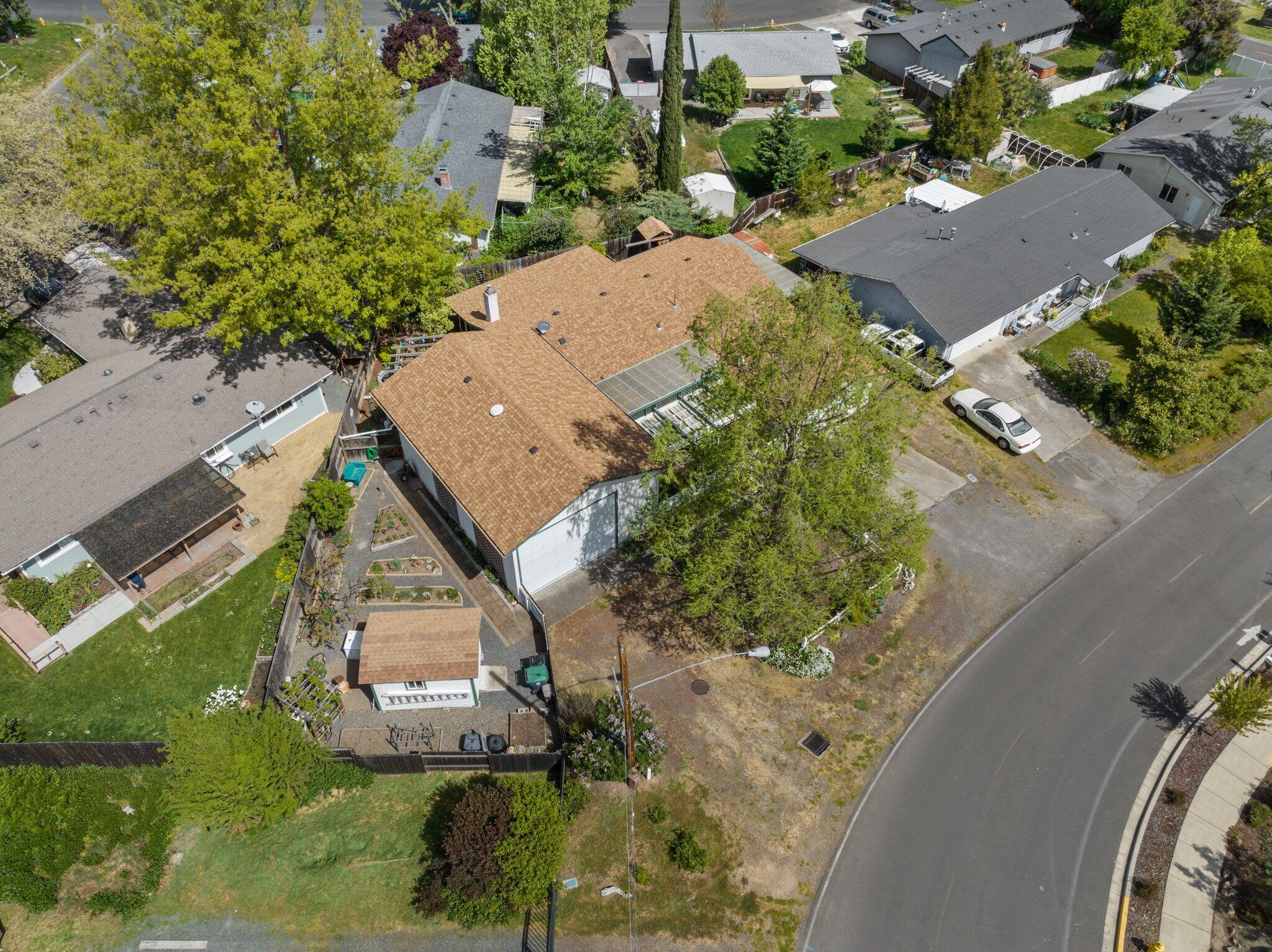 3630 Hilsinger Road Phoenix, OR 97535 - Photo 37 of 41 37-web-or-mls-DJI_0007