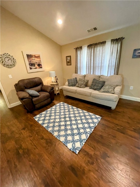 110 Morgan Road Wellford, SC 29385 - Photo 2 of 26
