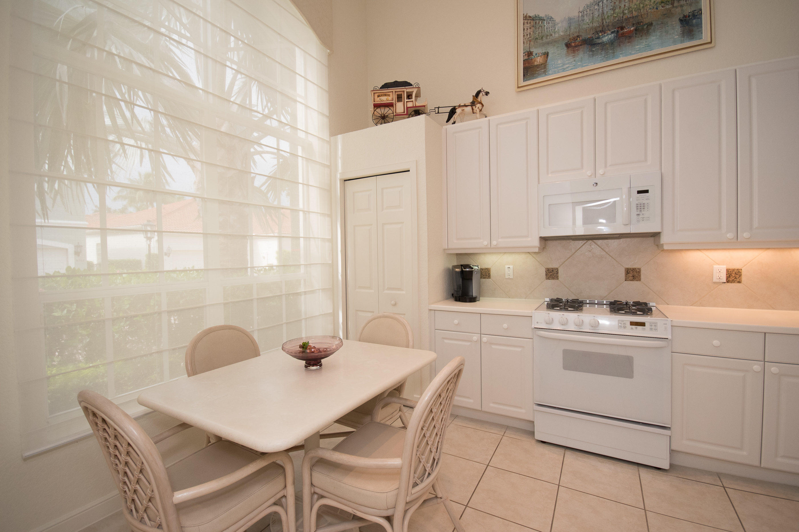 4261 Northwest 66th Place Boca Raton, FL 33496 - Photo 16 of 35 NW 66th Pl Boca Raton FL 33496-print-014