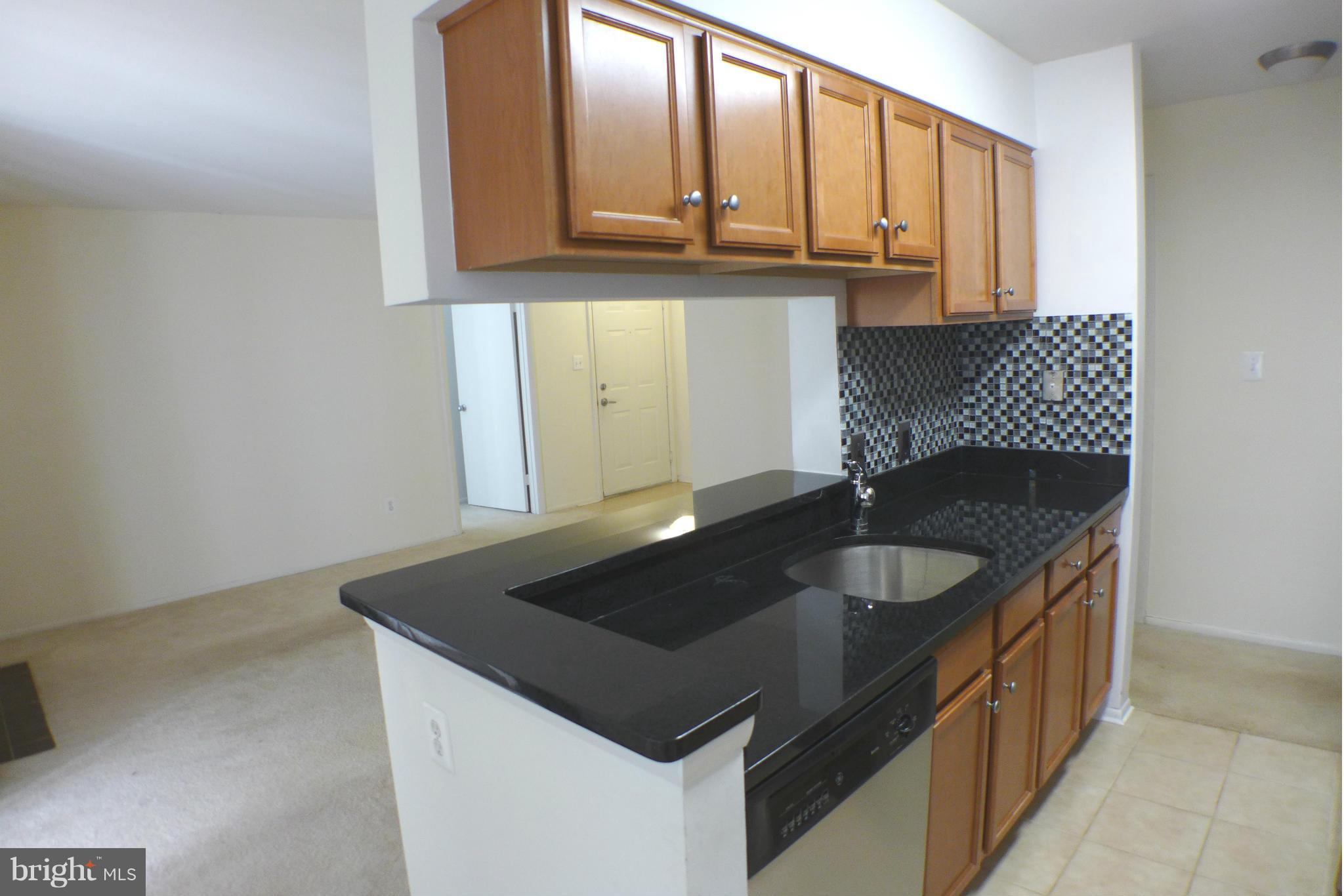 11703 Olde English Drive, Unit K Reston, VA 20190 - Photo 4 of 21 Kitchen