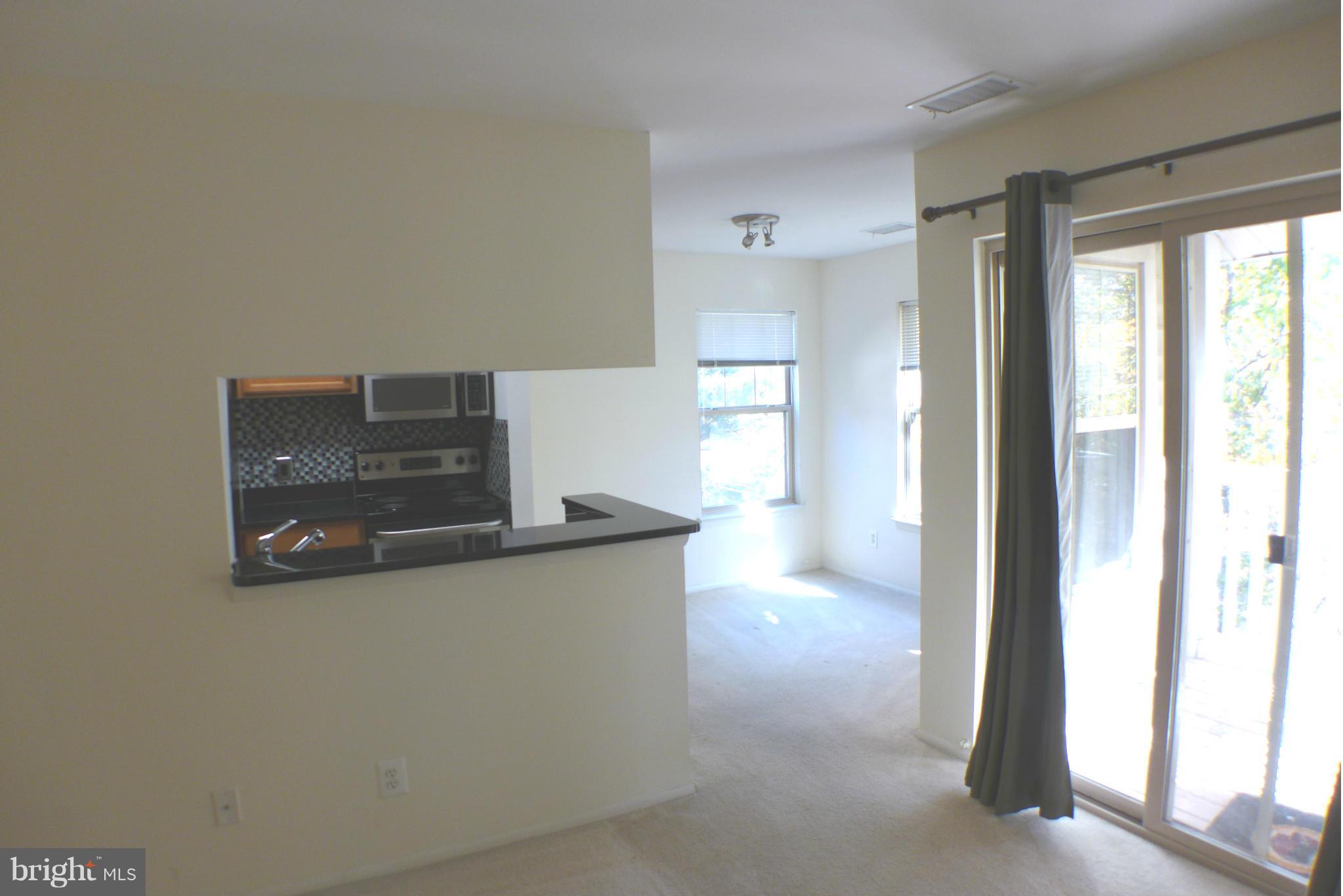 11703 Olde English Drive, Unit K Reston, VA 20190 - Photo 7 of 21 Family Room