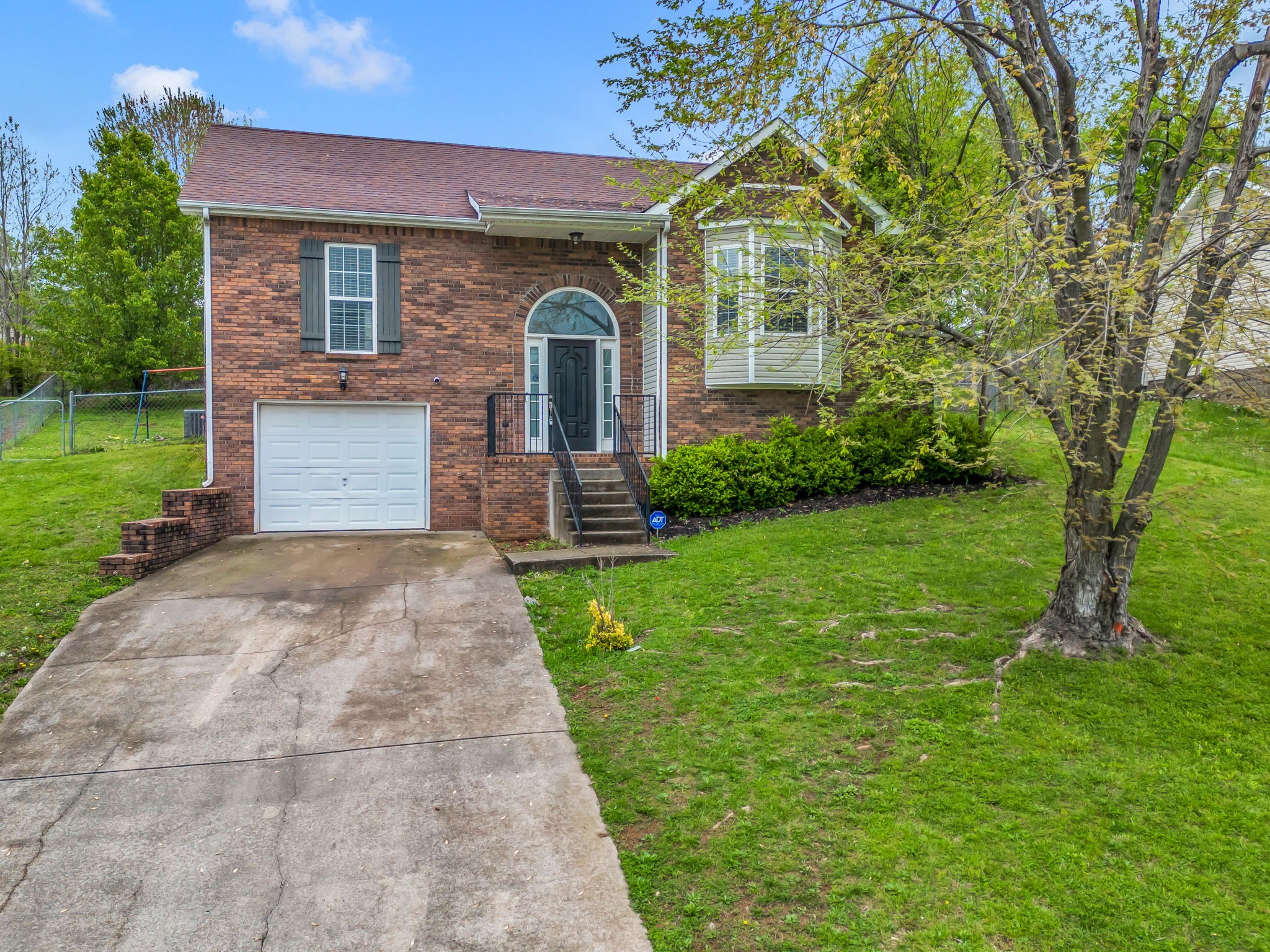 975 Granny White Road Clarksville, TN 37040 - Photo 4 of 43 Gallery Image 4