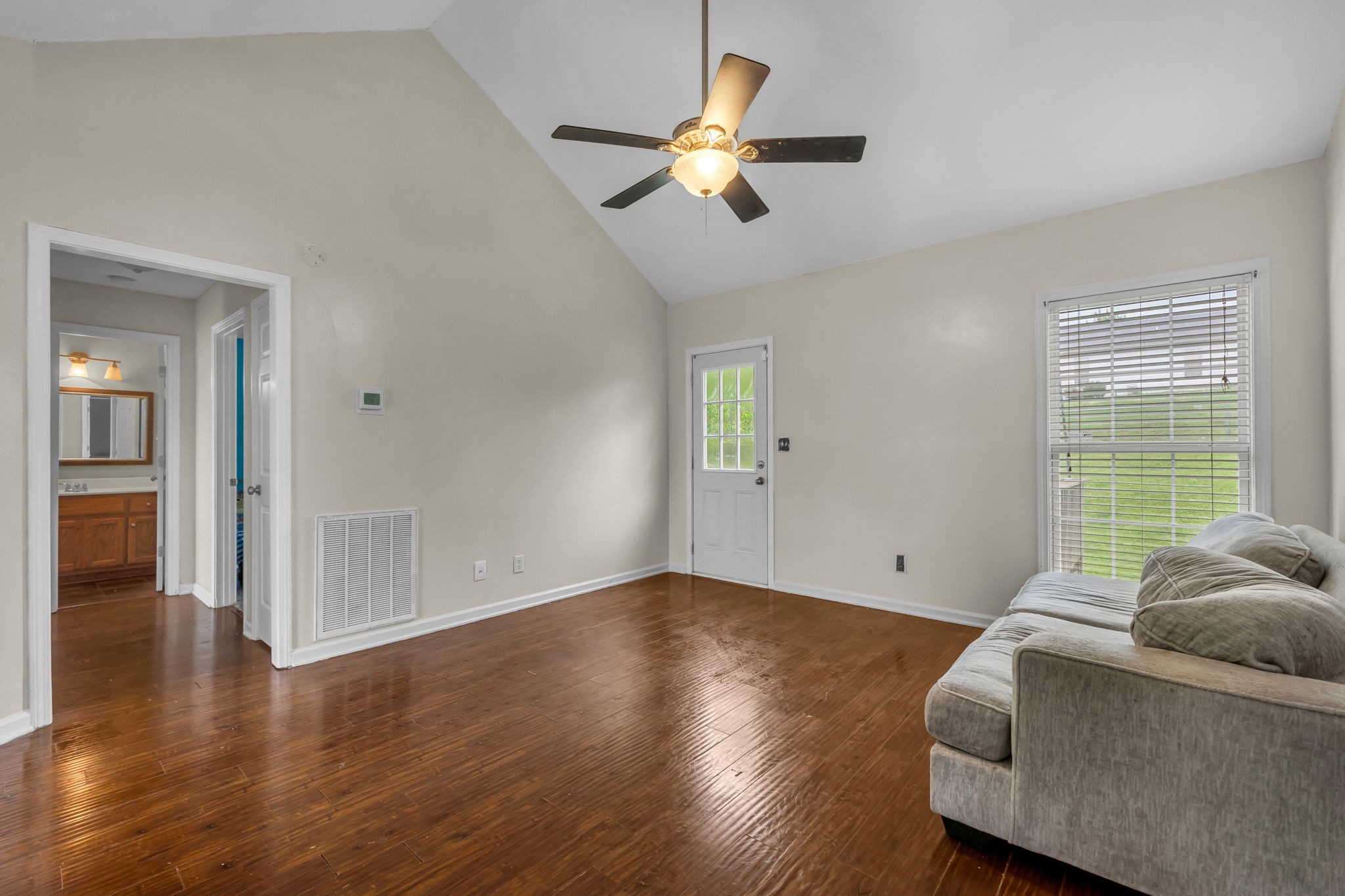 975 Granny White Road Clarksville, TN 37040 - Photo 6 of 43 Gallery Image 6