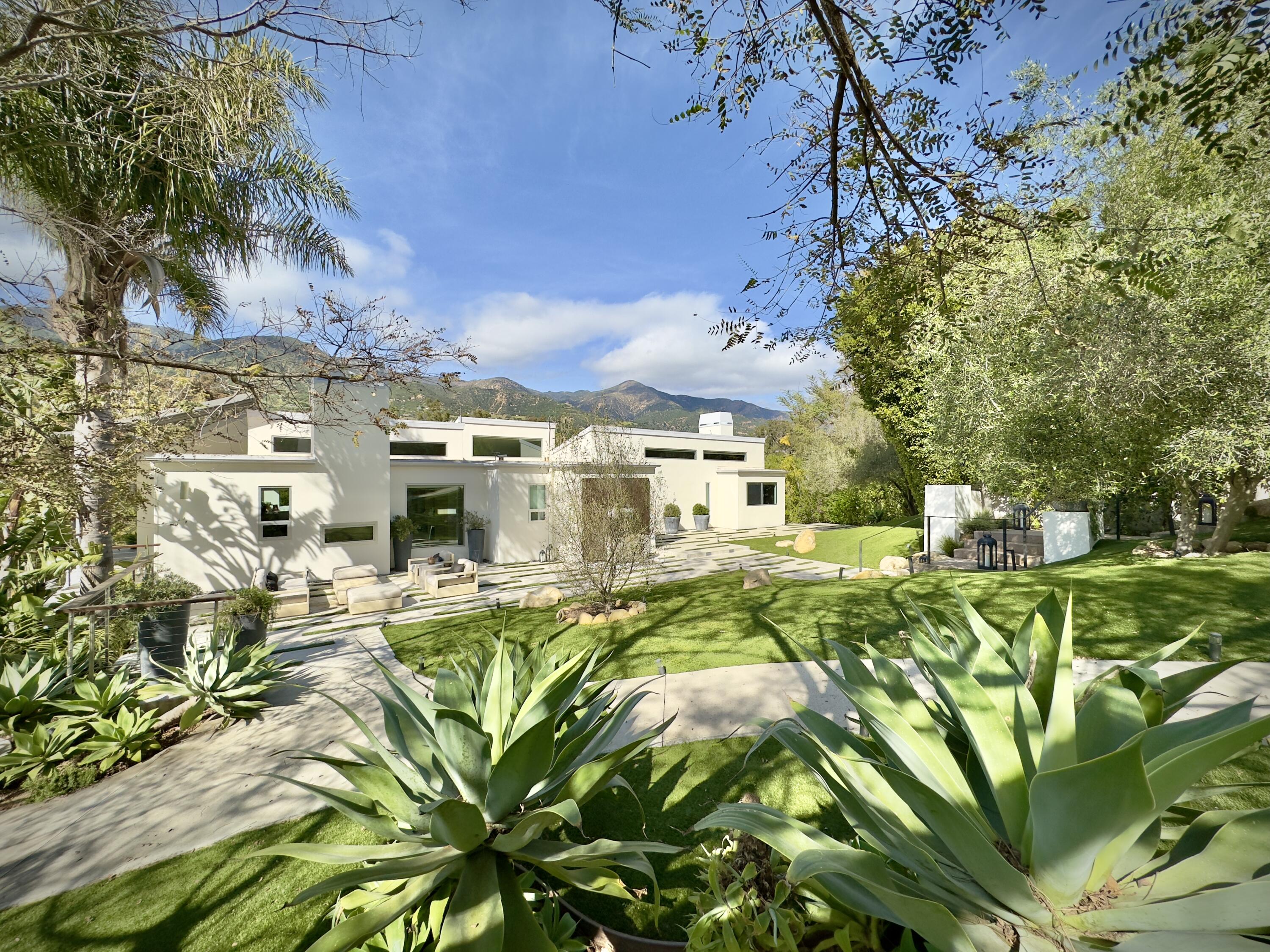 36 Canon View Road Montecito, CA 93108 - Photo 3 of 46 TheOaks-5 (1)