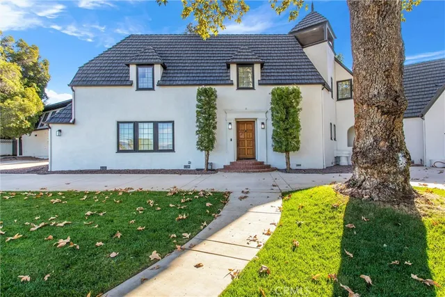 $2,599,999 | 745 West Sunset Drive, Redlands, CA 92373