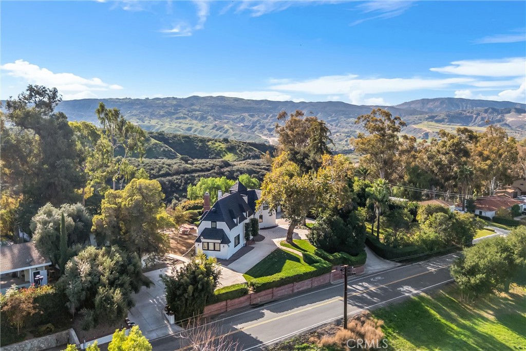 745 West Sunset Drive Redlands, CA 92373 - Photo 32 of 34 an aerial view of multiple house