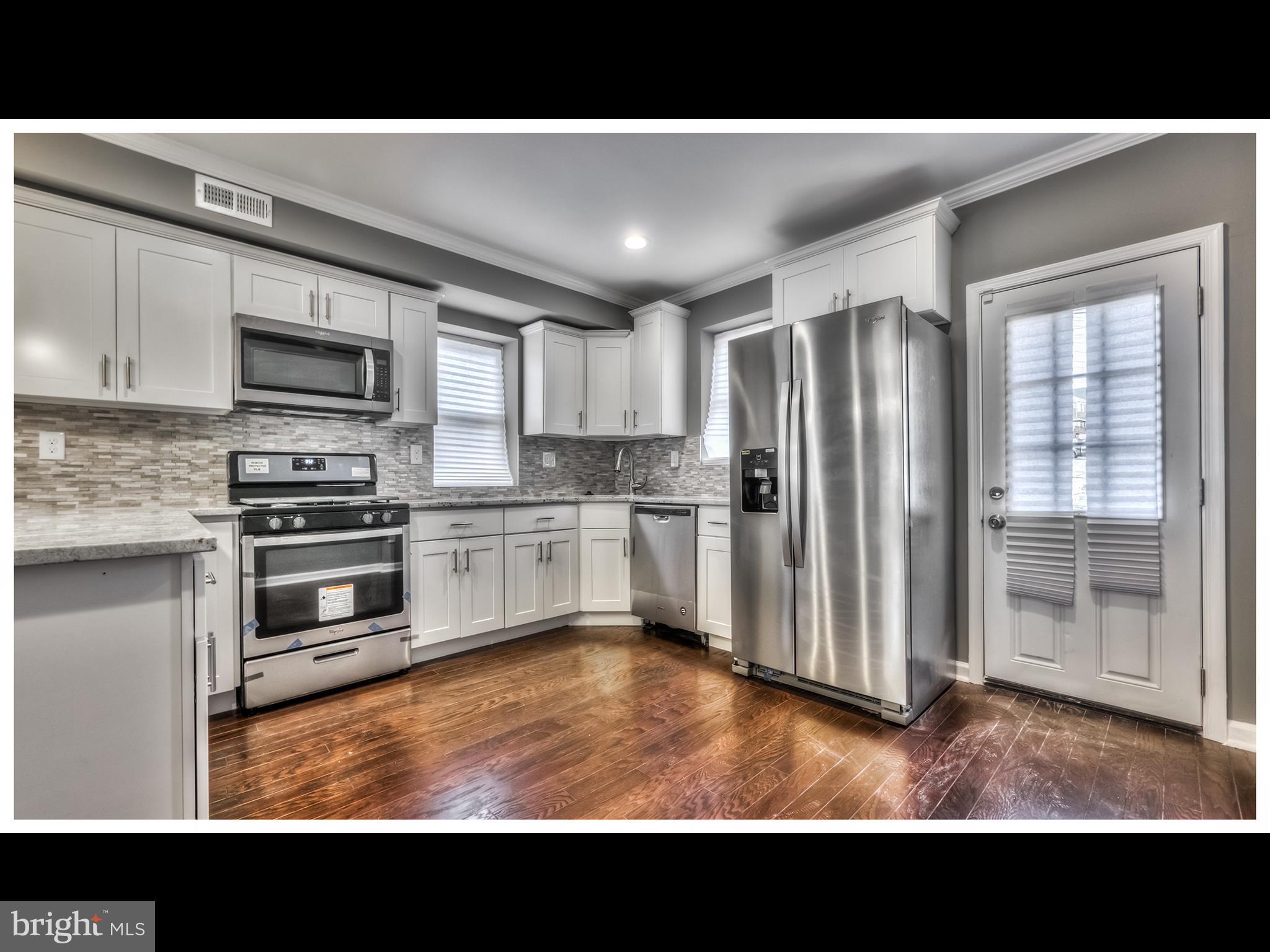 4024 Colborne Road Baltimore, MD 21229 - Photo 8 of 32 Gallery Image 8