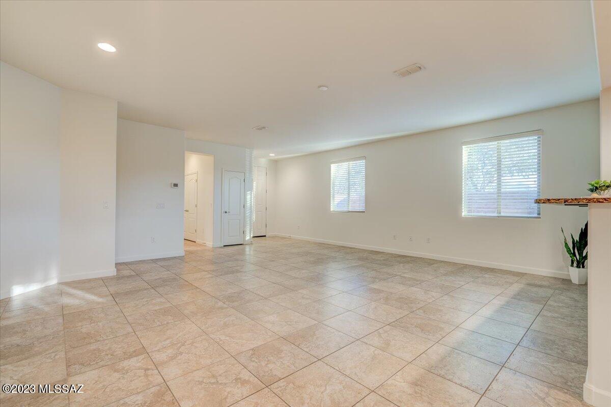 12911 North Shell Traders Court Tucson, AZ 85755 - Photo 5 of 42