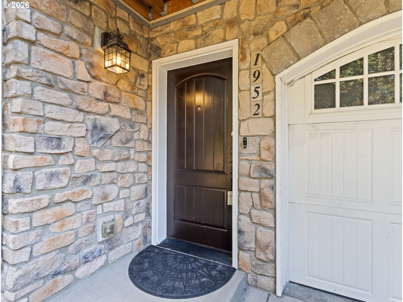 1952 Northeast 48th Way Hillsboro, OR 97124 - Photo 4 of 43 a bathroom with a toilet and a shower