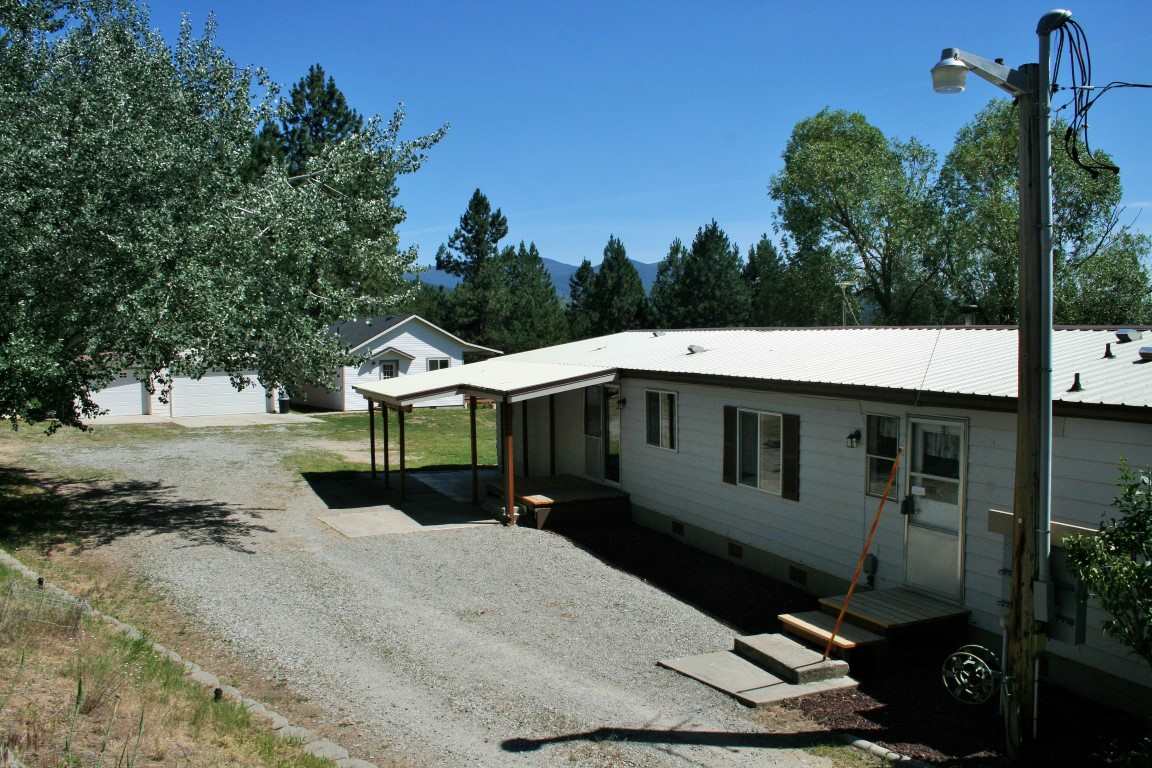 38210 North Madison Road Elk, WA 99009 - Photo 1 of 20