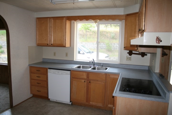 38210 North Madison Road Elk, WA 99009 - Photo 12 of 20