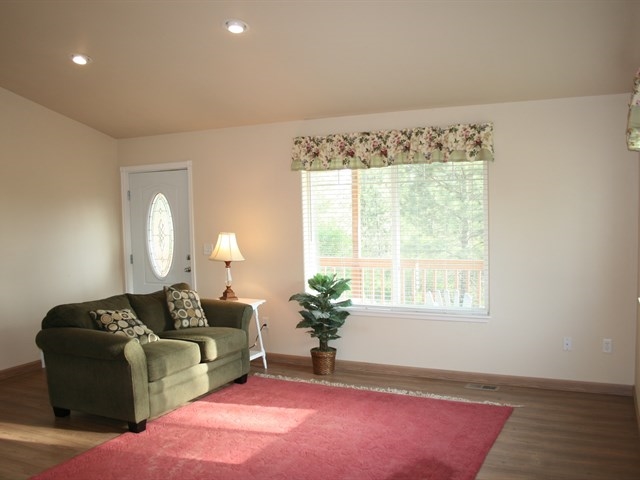 38210 North Madison Road Elk, WA 99009 - Photo 17 of 20