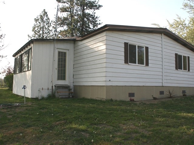 38210 North Madison Road Elk, WA 99009 - Photo 3 of 20
