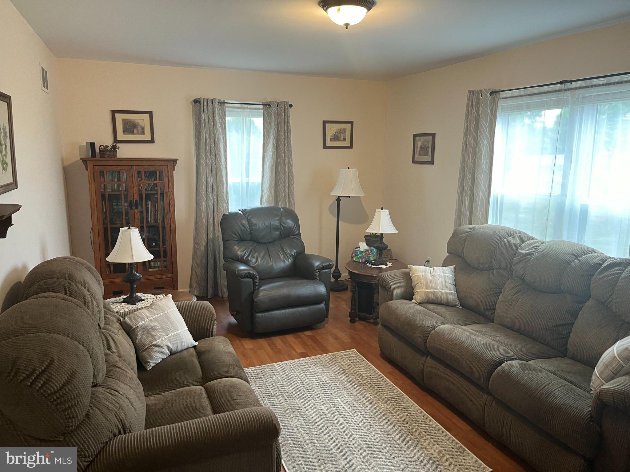 87 Acker Road Newport, PA 17074 - Photo 11 of 28 Family room