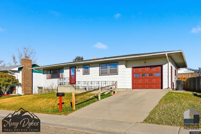 $289,900 | 531 Seminoe Street, Casper, WY 82609