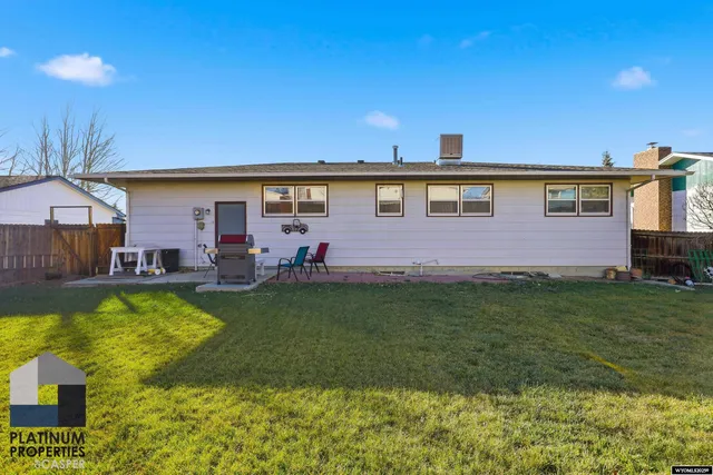 $299,900 | 531 Seminoe Street, Casper, WY 82609