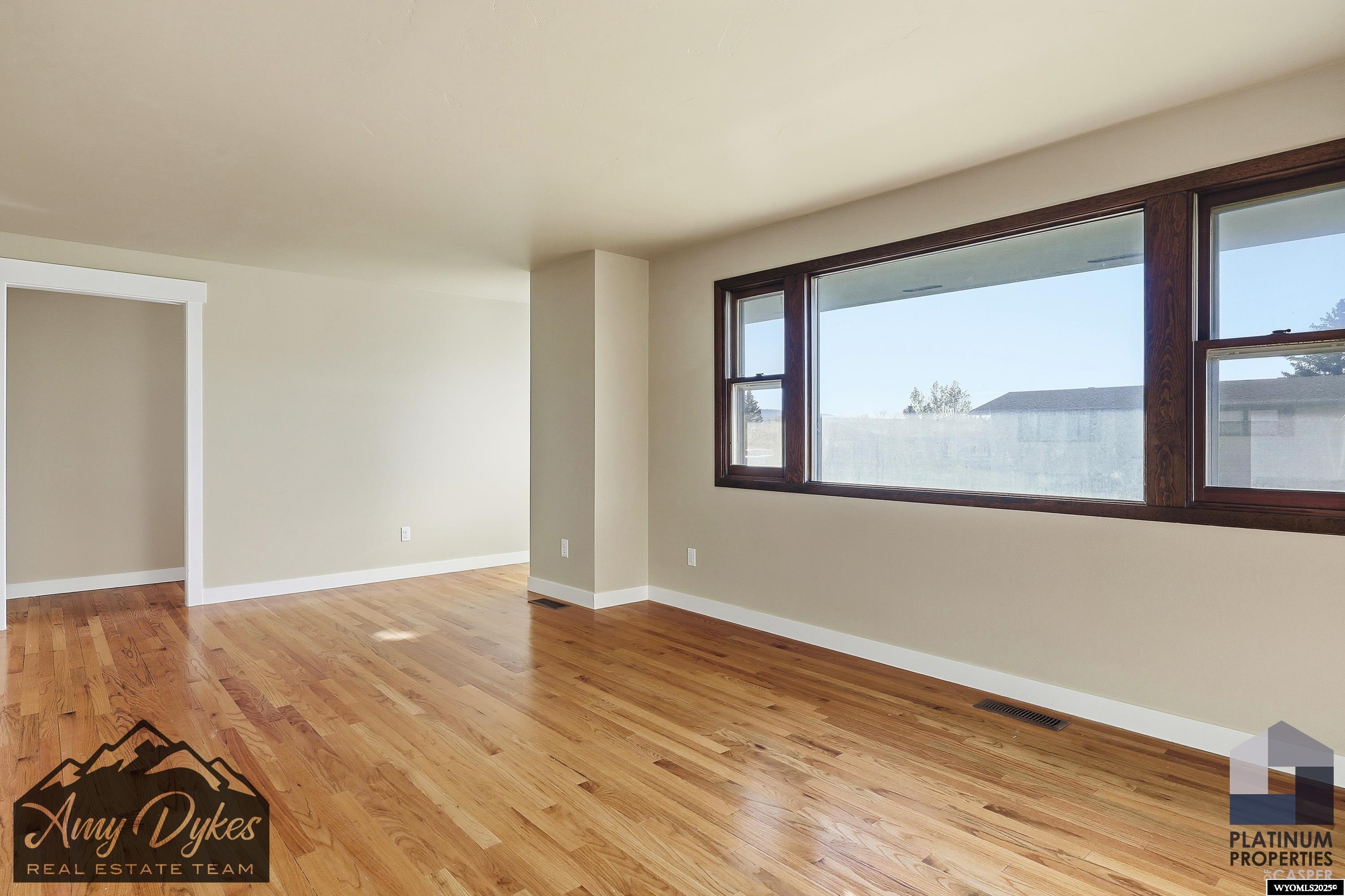 531 Seminoe Street Casper, WY 82609 - Photo 2 of 23