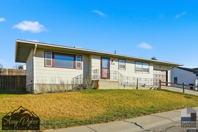 $299,900 | 531 Seminoe Street, Casper, WY 82609