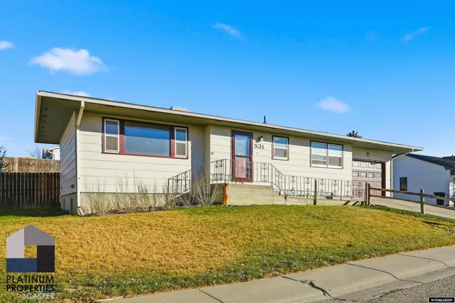 $299,900 | 531 Seminoe Street, Casper, WY 82609
