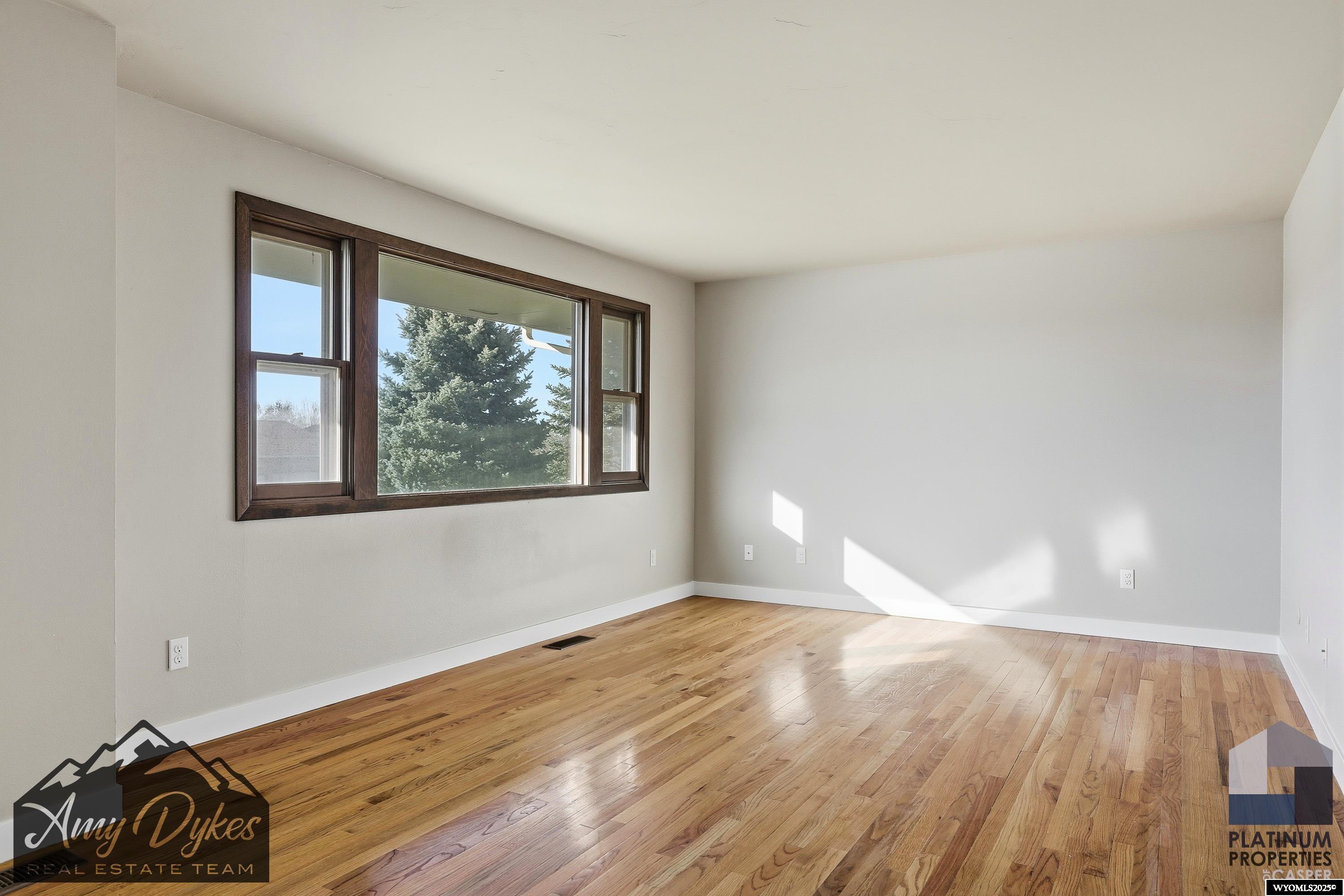 531 Seminoe Street Casper, WY 82609 - Photo 3 of 23