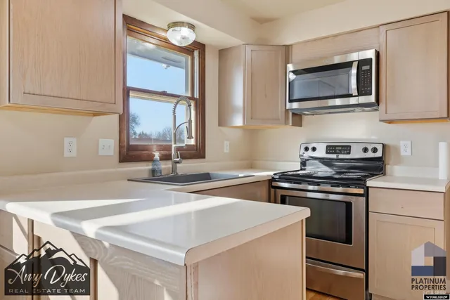 $299,900 | 531 Seminoe Street, Casper, WY 82609