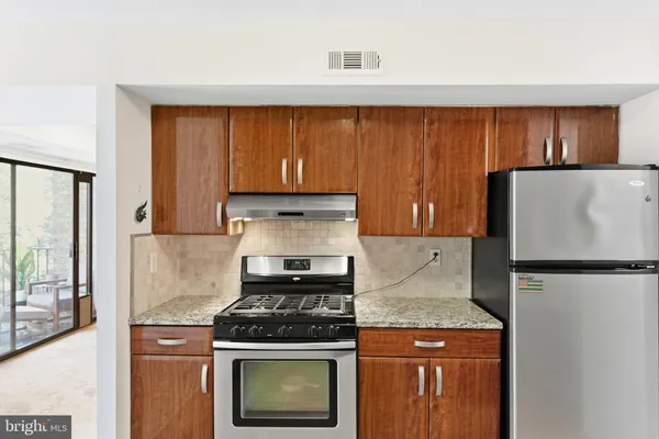 $289,888 | 2032 Royal Fern Court, Unit 13/21A, Reston, VA 20191