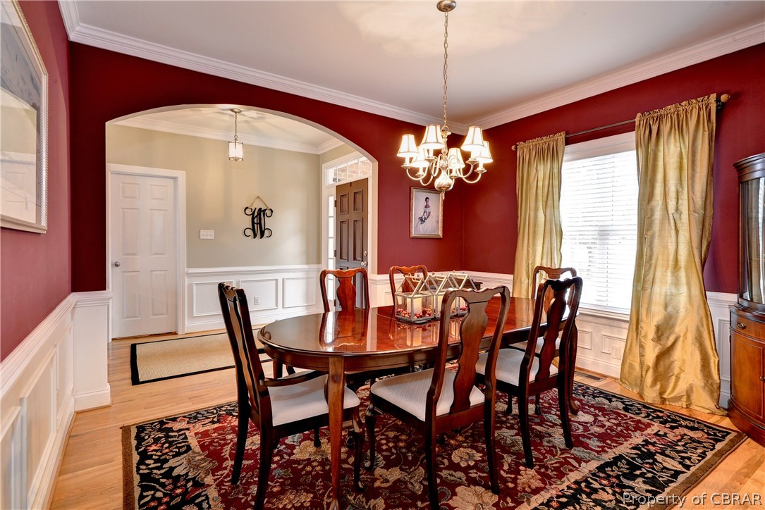 3165 Ridge Drive Toano, VA 23168 - Photo 16 of 41 The dining room features hardwood floors and lovely moldings.