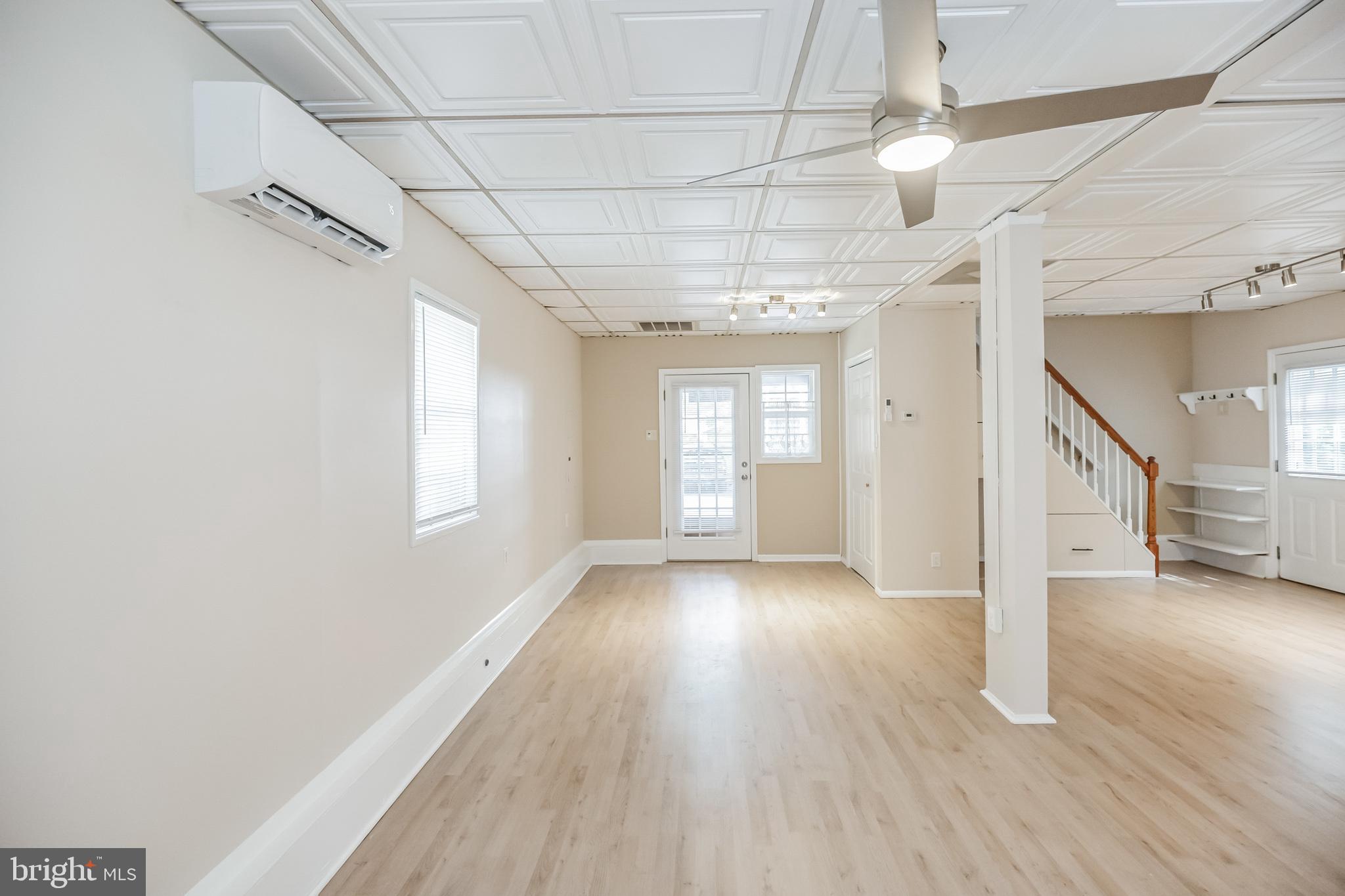 808 Monroe Avenue Glenside, PA 19038 - Photo 12 of 36 Living Room/Dining