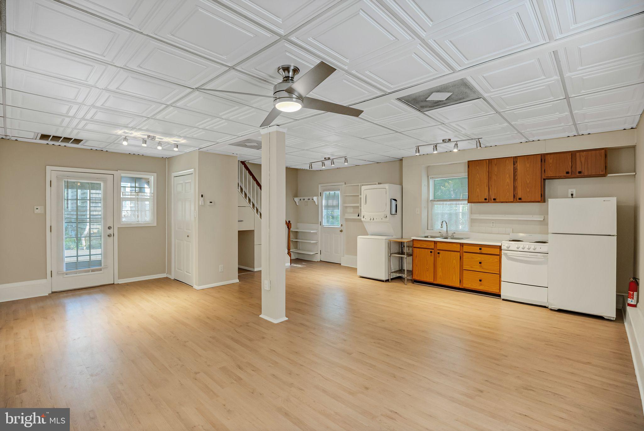 808 Monroe Avenue Glenside, PA 19038 - Photo 21 of 36 Kitchen