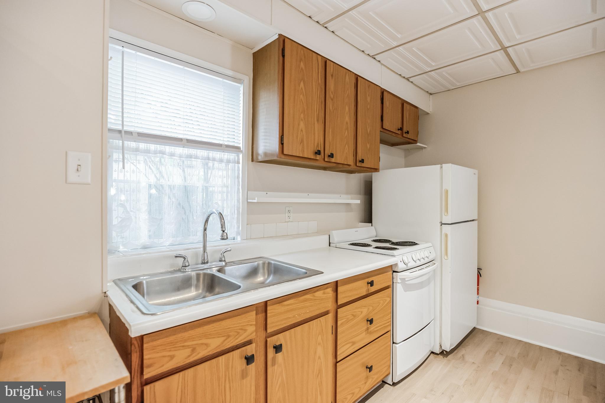 808 Monroe Avenue Glenside, PA 19038 - Photo 22 of 36 Kitchen