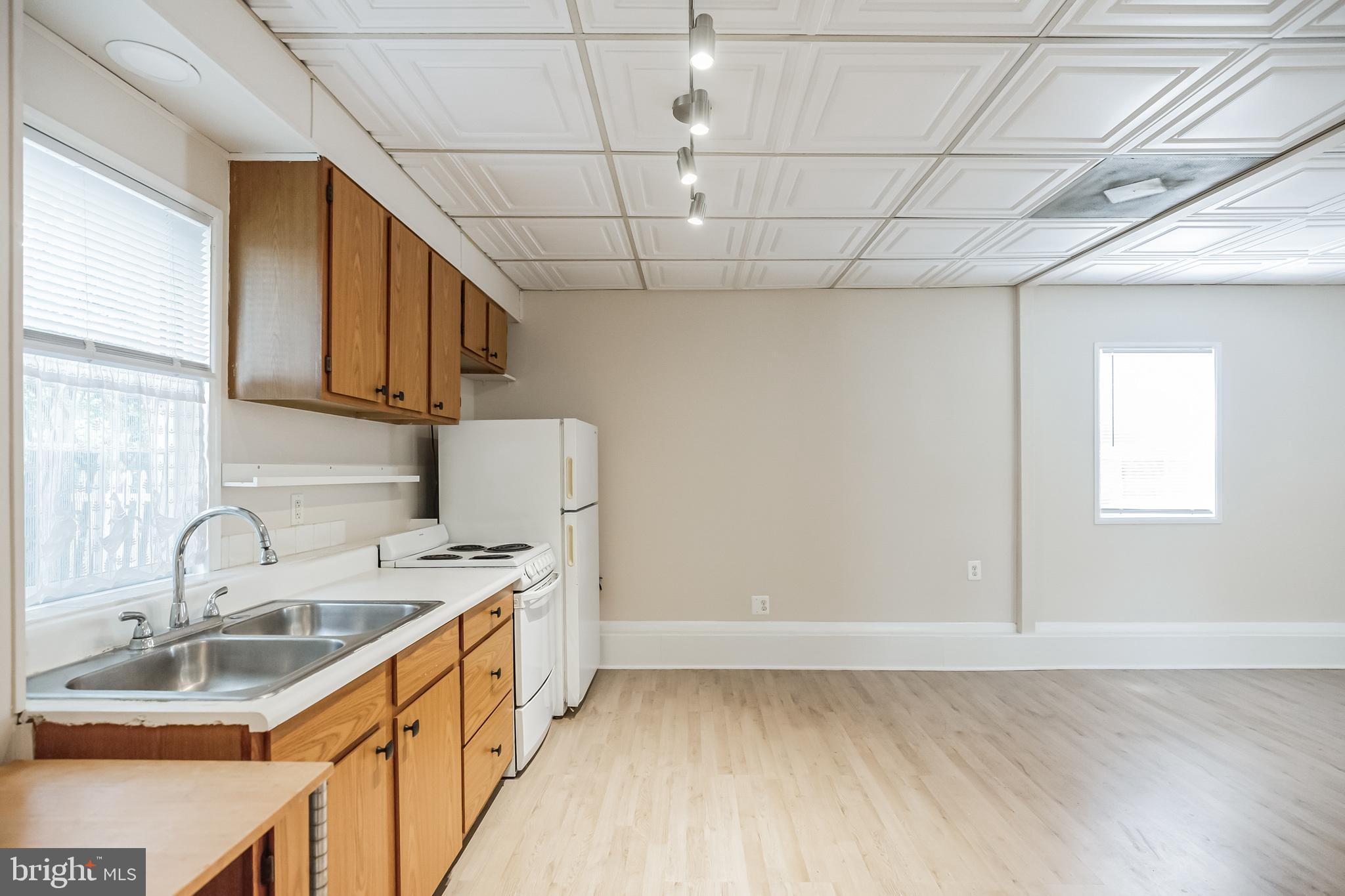 808 Monroe Avenue Glenside, PA 19038 - Photo 24 of 36 Kitchen