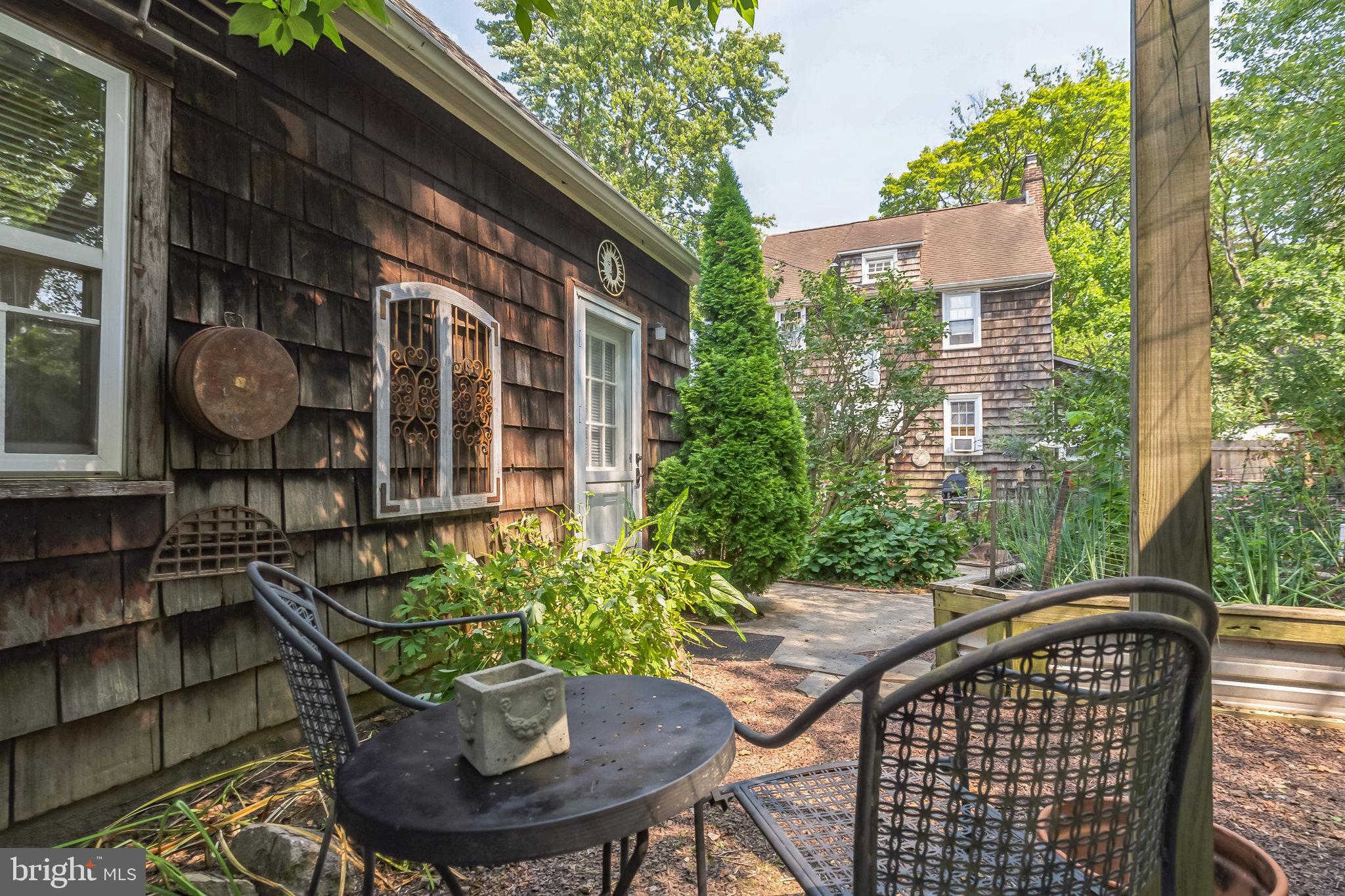 808 Monroe Avenue Glenside, PA 19038 - Photo 6 of 36 Side Exterior View