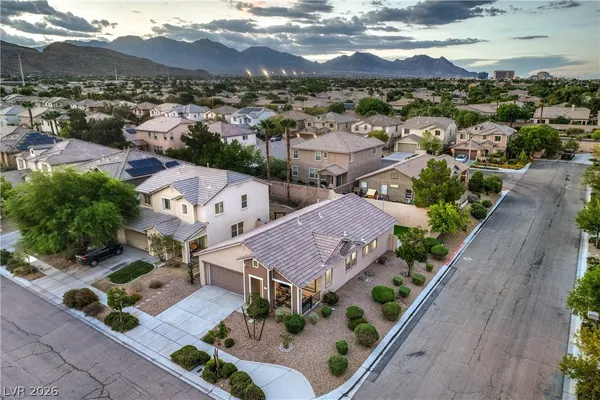 $4,000 | 10762 Flame Vine Court, Las Vegas, NV 89135