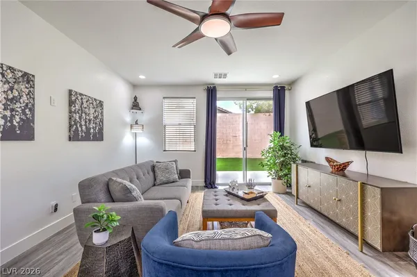 $4,000 | 10762 Flame Vine Court, Las Vegas, NV 89135