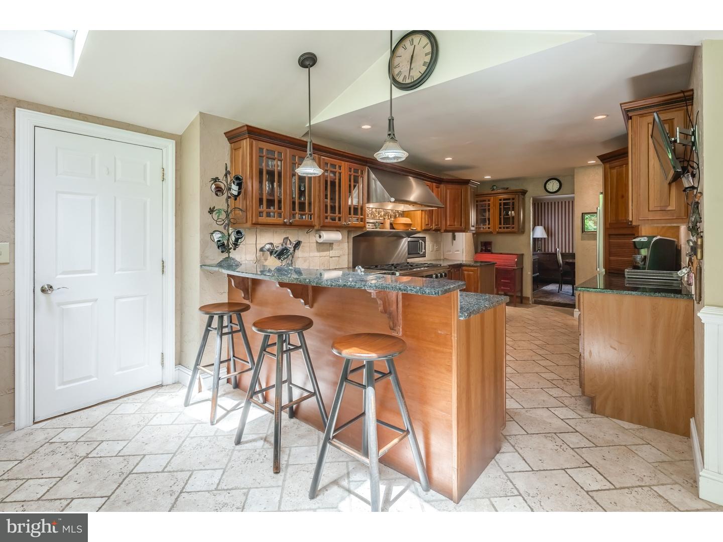 329 Covered Bridge Road Cherry Hill, NJ 08034 - Photo 13 of 25