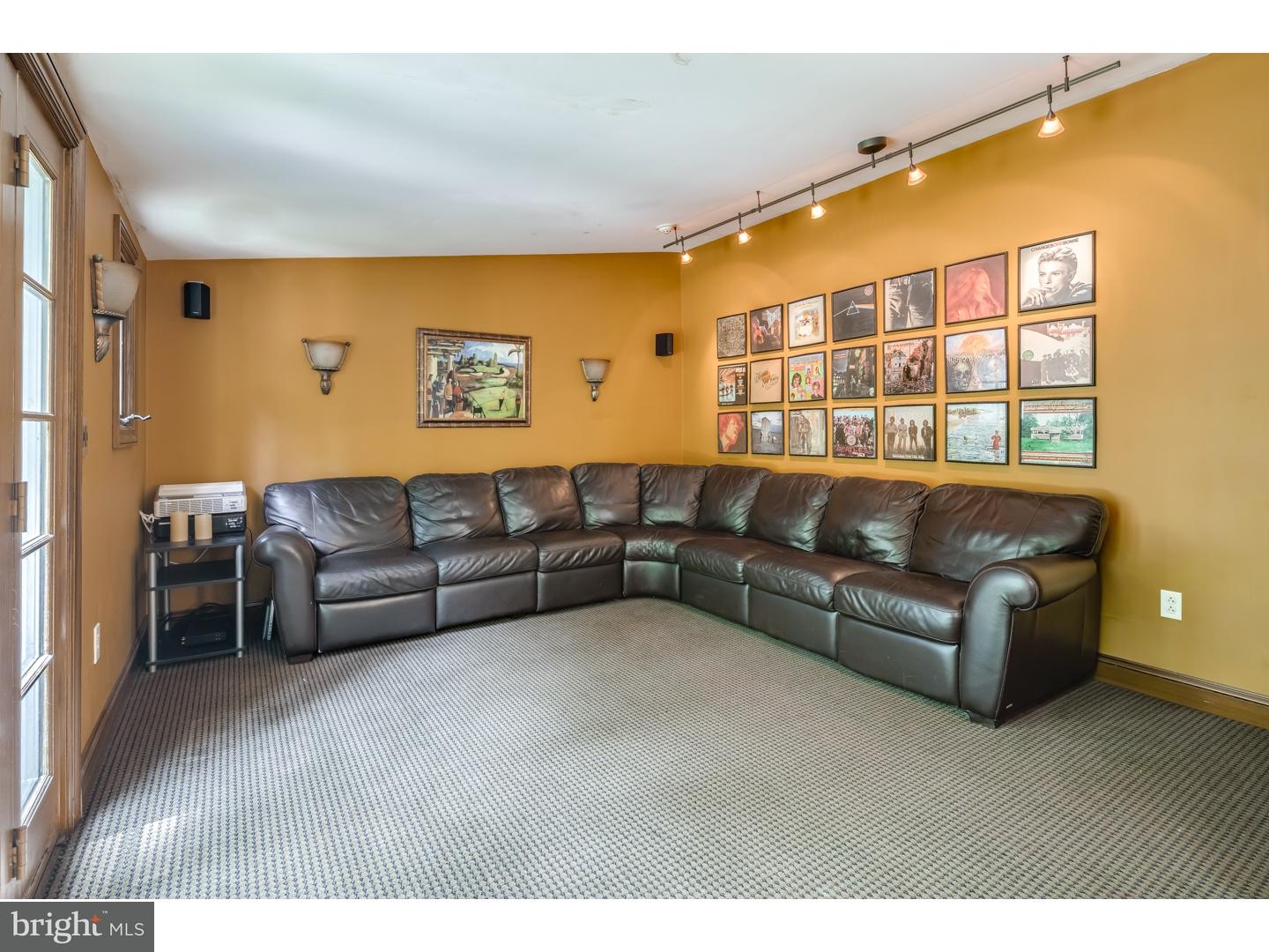 329 Covered Bridge Road Cherry Hill, NJ 08034 - Photo 15 of 25