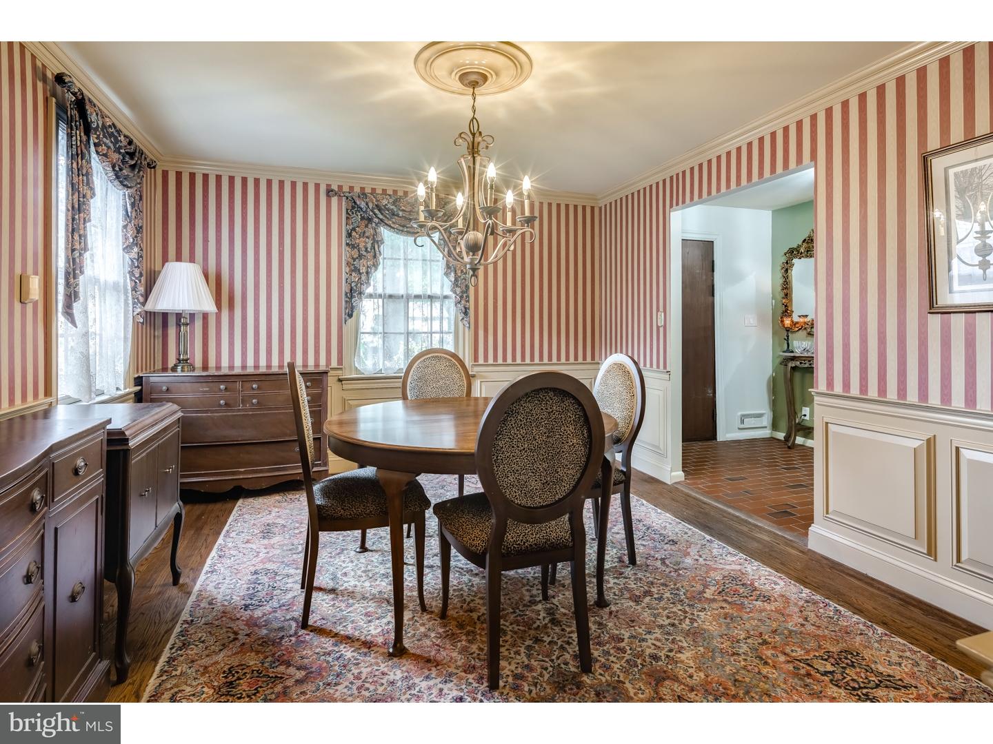 329 Covered Bridge Road Cherry Hill, NJ 08034 - Photo 6 of 25