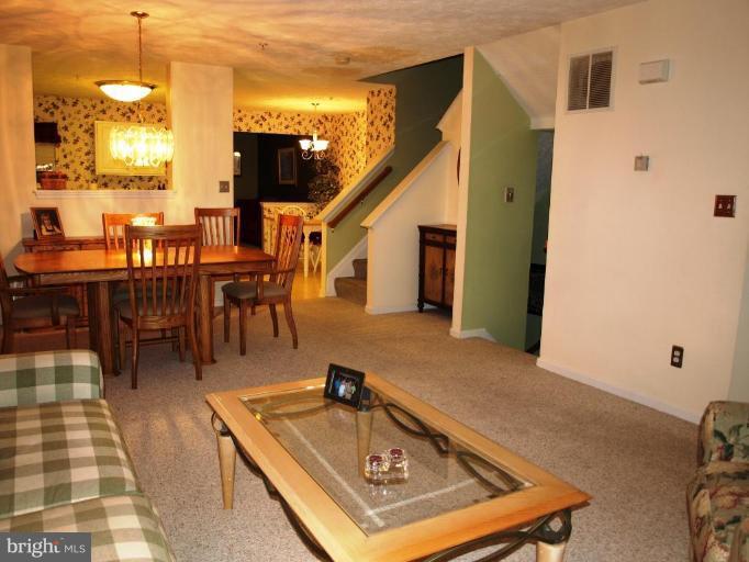Living Room/Dining Room