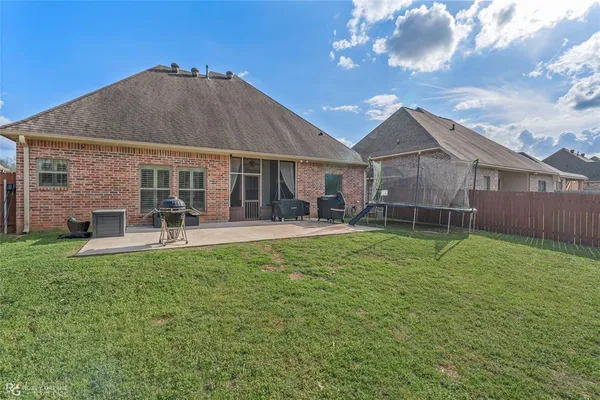 $310,000 | 476 Dogwood S Lane, Haughton, LA 71037