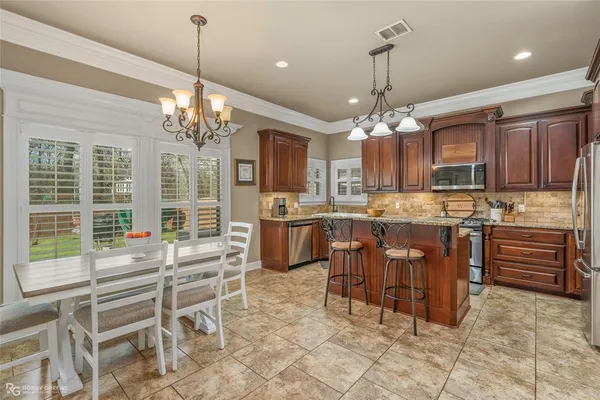 $310,000 | 476 Dogwood S Lane, Haughton, LA 71037