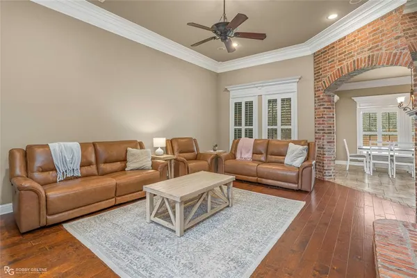 $310,000 | 476 Dogwood S Lane, Haughton, LA 71037