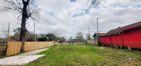 $500 | 4605 Fulton Street, Houston, TX 77009