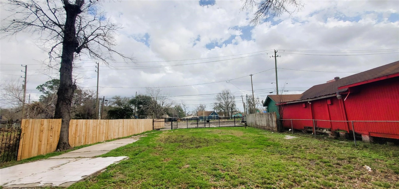 4605 Fulton Street Houston, TX 77009 - Photo 13 of 16