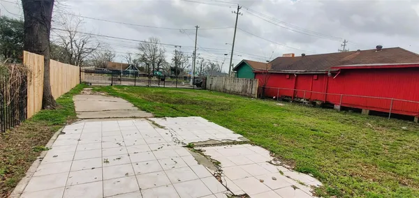 $500 | 4605 Fulton Street, Houston, TX 77009
