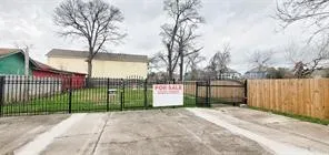 $500 | 4605 Fulton Street, Houston, TX 77009