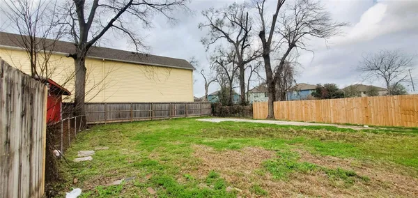 $500 | 4605 Fulton Street, Houston, TX 77009