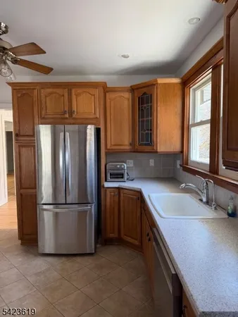 $3,000 | 206 Amsterdam Avenue, Roselle, NJ 07203