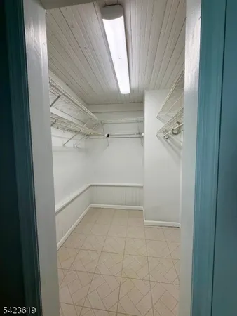 $3,000 | 206 Amsterdam Avenue, Roselle, NJ 07203